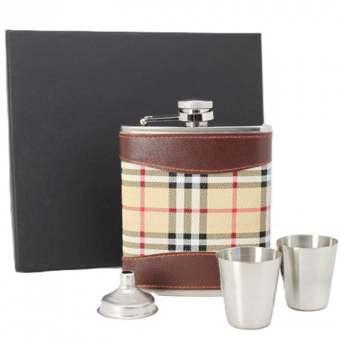 Piersiówka stalowa z kieliszkami pudełko zestaw na urodziny