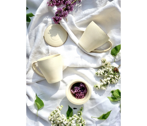 Kubek zaparzacz do herbaty kremowy Ice Cream na prezent