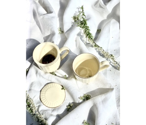 KUBEK PORCELANOWY Z SITKIEM ZAPARZACZEM DUO NINA