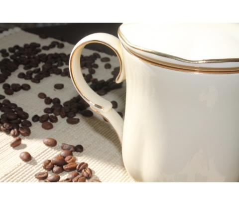 Kubek zaparzacz sitko pokrywka Clark ecru porcelana złoty