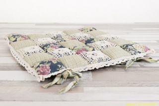 PODUSZKA NA KRZESŁO FOTEL PATCHWORK DEKORACYJNA