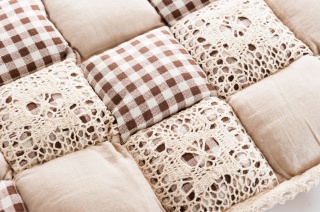 PODUSZKA NA KRZESŁO FOTEL PATCHWORK DEKORACYJNA