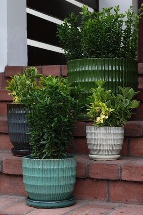 Donica duża z podstawką doniczka ogrodowa ceramiczna beż