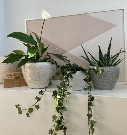 Osłonka ceramiczna szara duża doniczka na kwiaty marmur