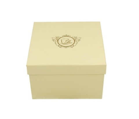 Kubek Victoria ecru porcelana na prezent do kawy herbaty