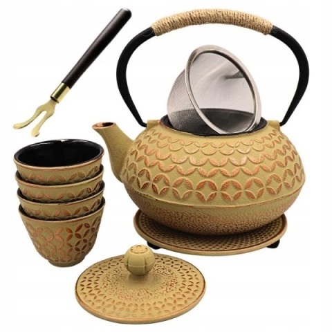 Dzbanek żeliwny 4 czarki do herbaty z zaparzaczem 0,9l złoty