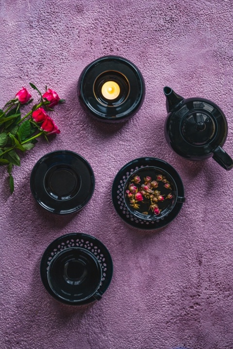 Dzbanek czarny ceramiczny imbryk do herbaty z zaparzaczem 0,95 l czajniczek Bisette
