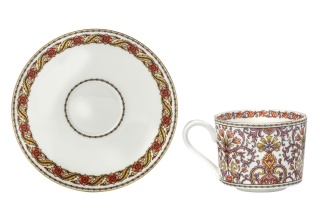 Filiżanka do kawy porcelana kostna ze spodkiem w pudełku biała orient kwiaty