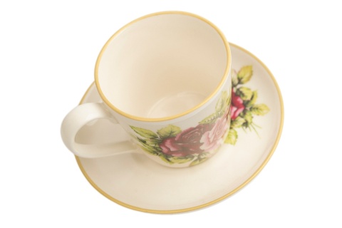 Kremowa filiżanka do espresso ze spodkiem 80 ml Mieroszów – róże, złoty rant