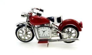 Zegarek motocykl figurka na biurko dekoracja chopper czerwony metalowy na prezent