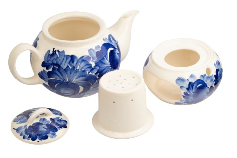 Kremowy imbryk ceramiczny 1L z podgrzewaczem i sitkiem Mieroszów – niebieskie kwiaty