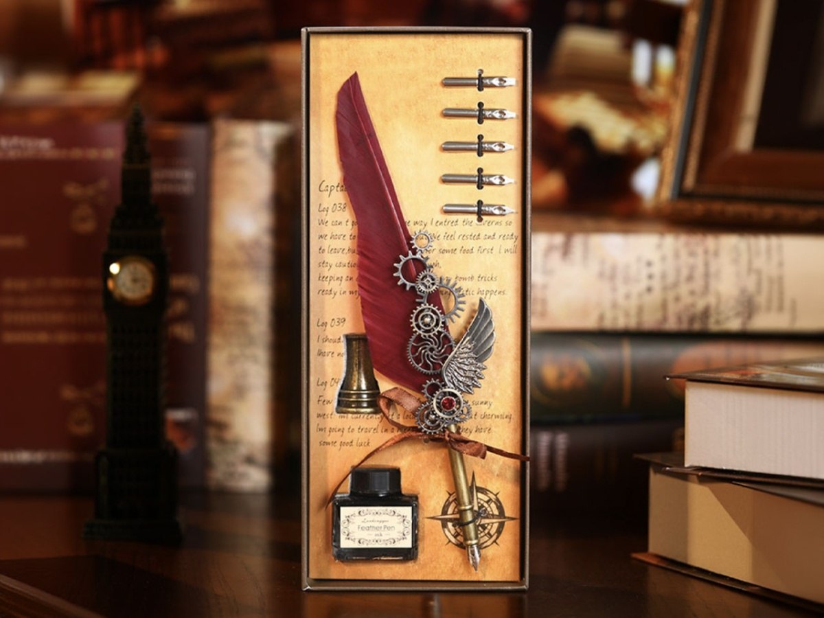 Akcesoria piśmiennicze jako prezent na dzień nauczyciela